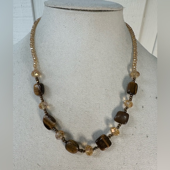 Single strand polished tiger eye bead necklace - Picture 1 of 6